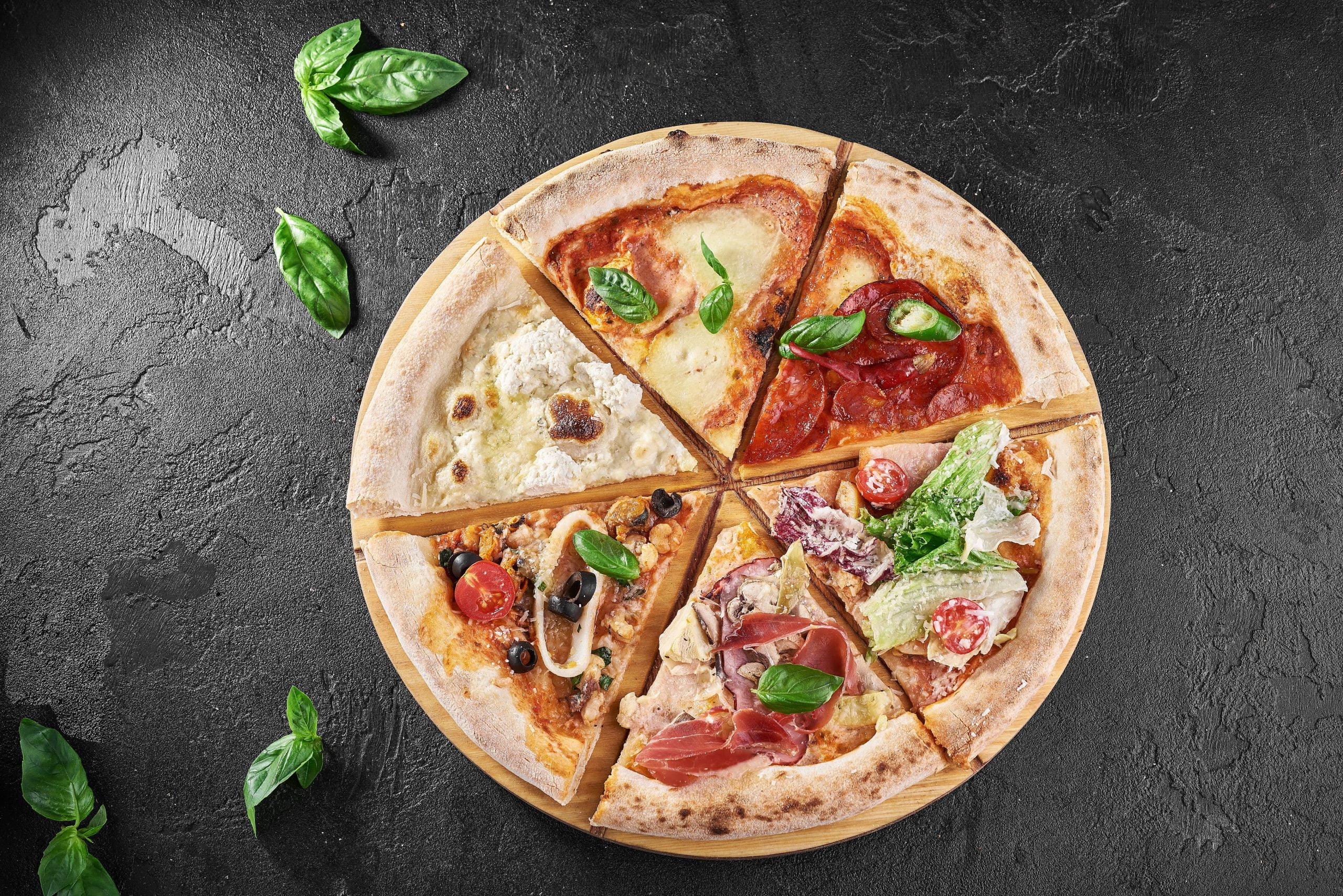 піца з різними шPizzaBoxтками