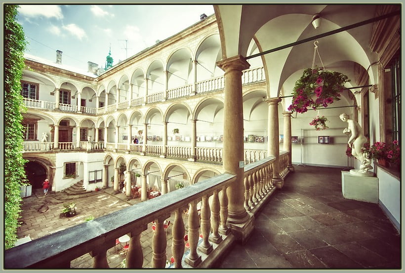 italijskyj dvoryk2 Без категорії